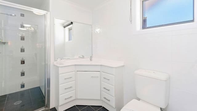 Deluxe Studio, Multiple Beds, Courtyard View