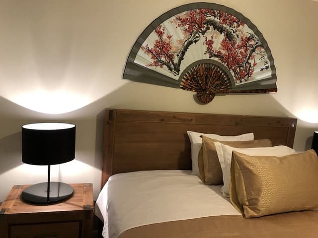King Room with shower and Balcony 5