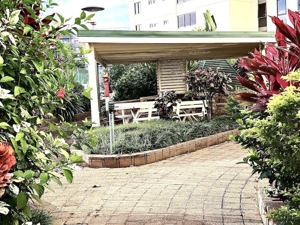 Cairns Apartment Esplanade Ocean Views4