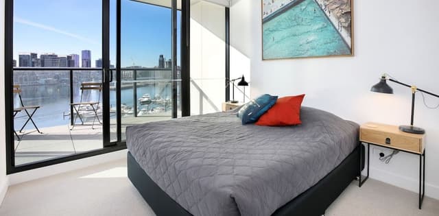One Bedroom Apartment with Study - River View