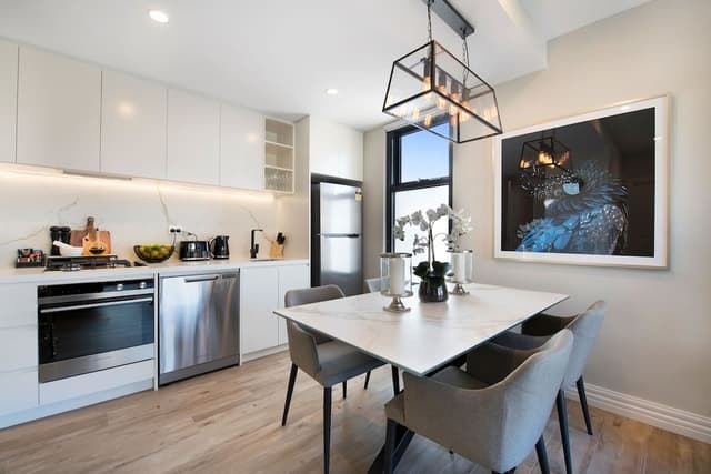 2 Bedroom Deluxe Apartment