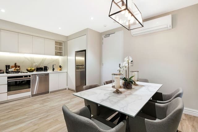 2 Bedroom Deluxe Apartment