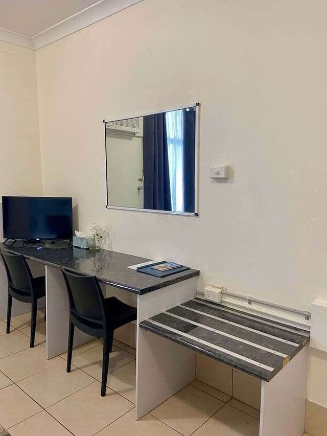 Comfort Room, Multiple Beds