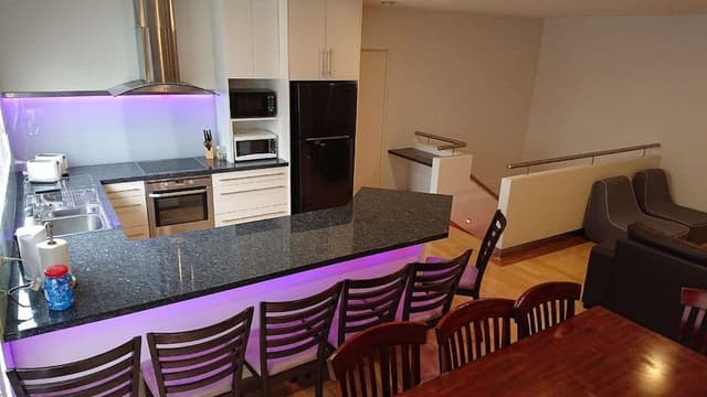 3 Bedroom House with 2 Bathrooms