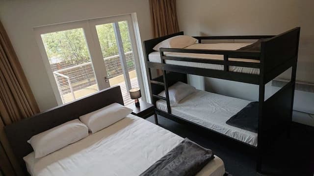 3 Bedroom House with 2 Bathrooms