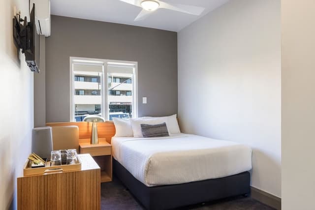 Deluxe Room, 1 Double Bed, Non Smoking, Private Bathroom