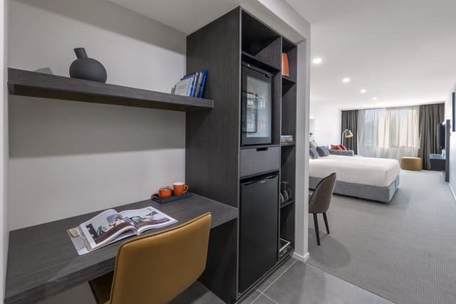 Luxe King Room