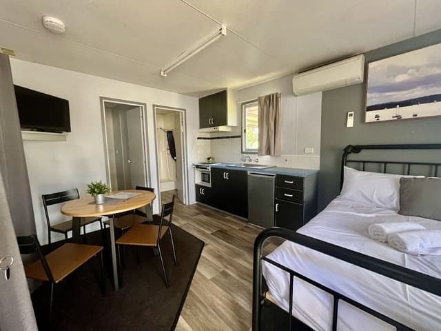 Studio Cabin