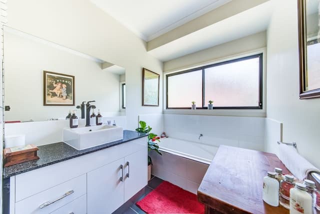 House, 2 Bedrooms, Sea View