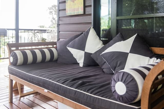 House, 2 Bedrooms, Sea View