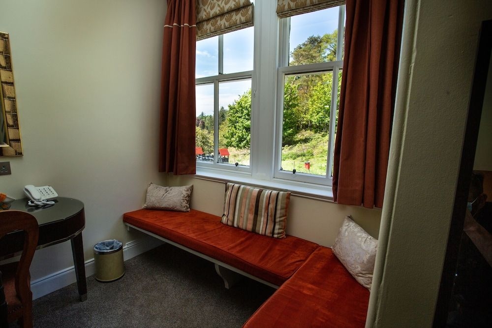 Loch Melfort Hotel0
