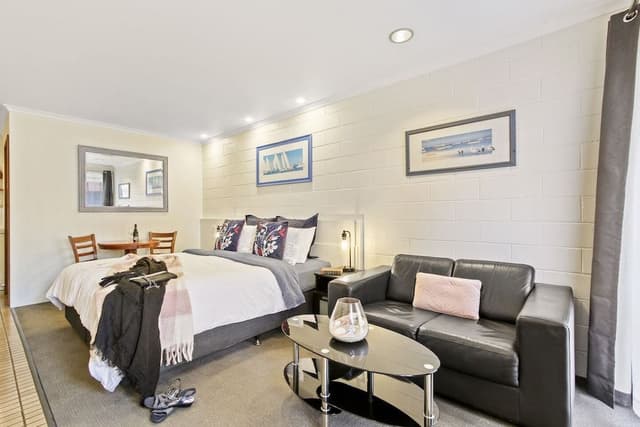 Deluxe Room, 1 King Bed