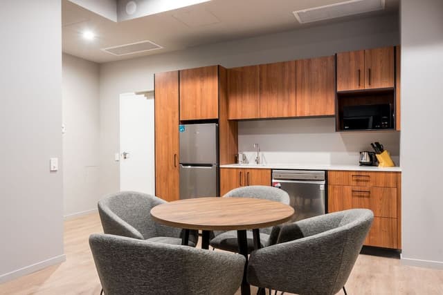 1 Bedroom Suite - Free Mini Golf