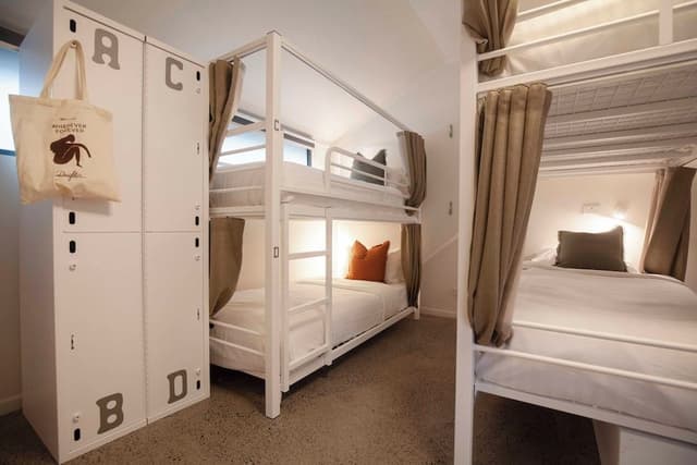 Private 8 Bed Room