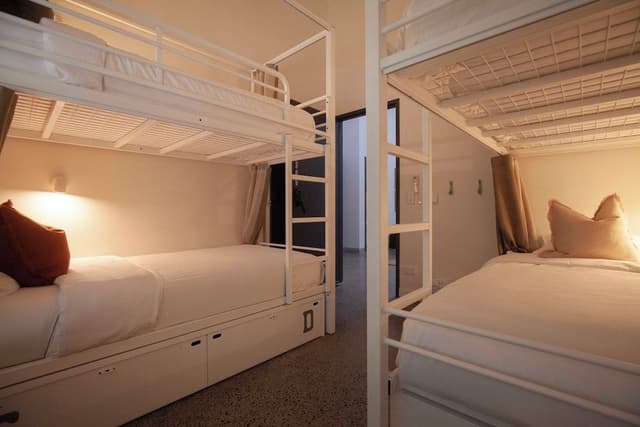 Private 4 Bed Female Room