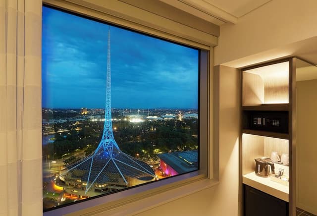 Standard Room, 1 King Bed (High Floor)