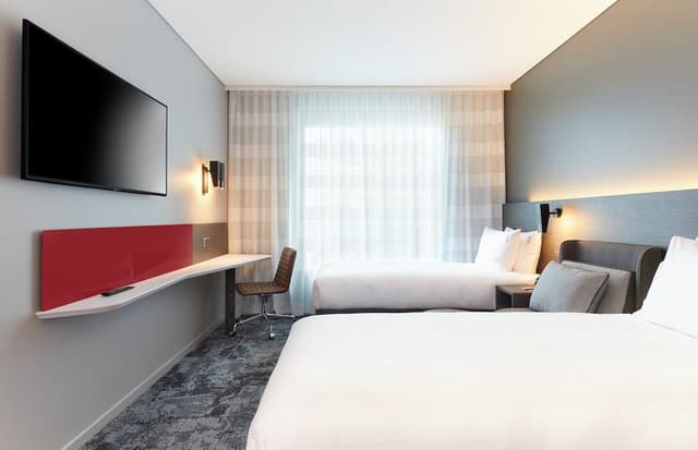 Standard Room, 1 Queen Bed (High Floor)