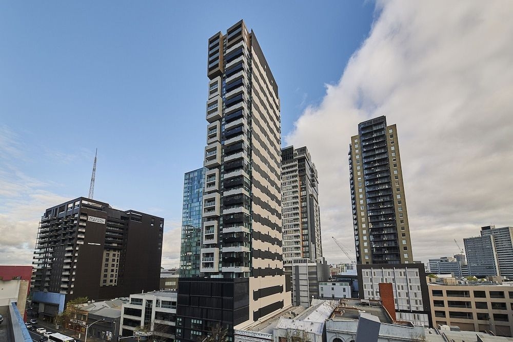 Mega Style Apartments Southbank4