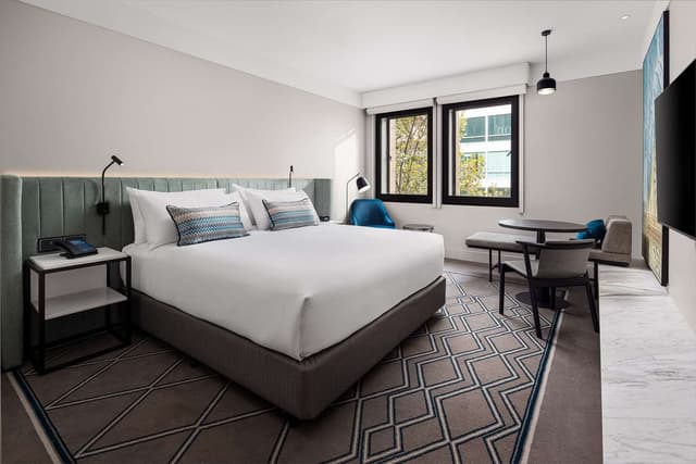 KING EXECUTIVE ROOM WITH LOUNGE ACCESS