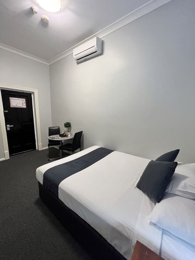 Basic Double Room, Shared Bathroom