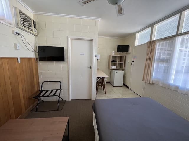 Standard Studio Suite, 1 Double Bed, Non Smoking, Ensuite