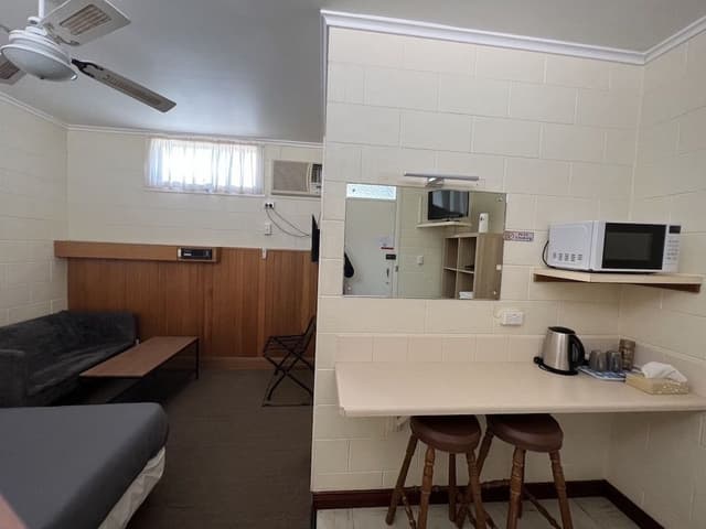 Standard Studio Suite, 1 Double Bed, Non Smoking, Ensuite