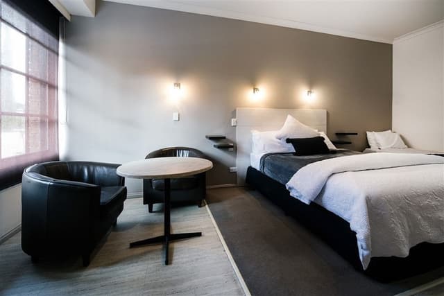 Executive Queen Room
