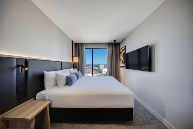 Room, Harbor View