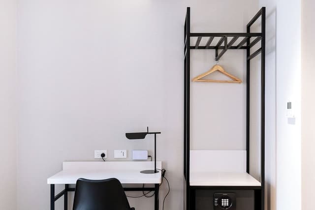 Standard Room, 1 Queen Bed