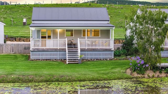 Iris Cottage