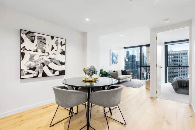 Deluxe Apartment, 1 Queen Bed, City View