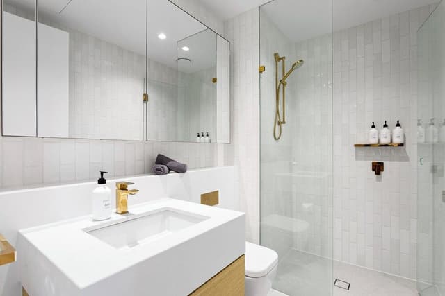 Deluxe Apartment, 1 Queen Bed, City View