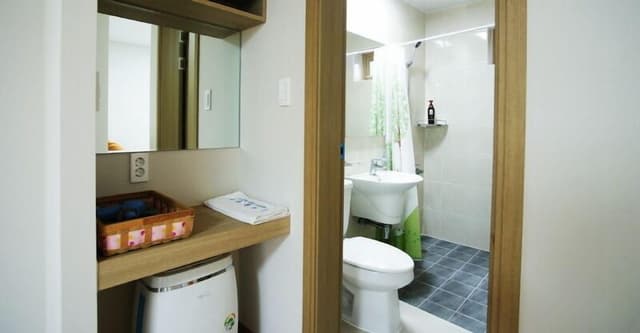 Double Room (Jimibong)