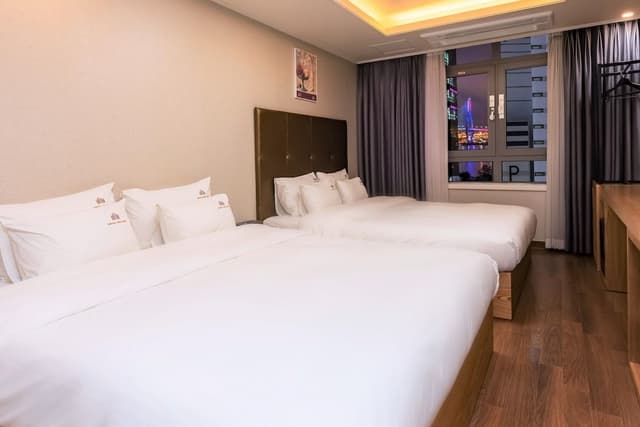 Deluxe Quadruple Room