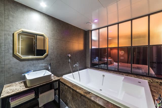 Deluxe Room, 1 King Bed