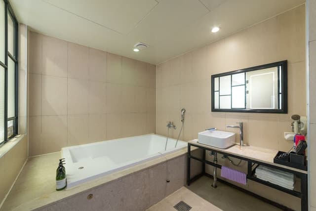 Deluxe Room, 1 King Bed