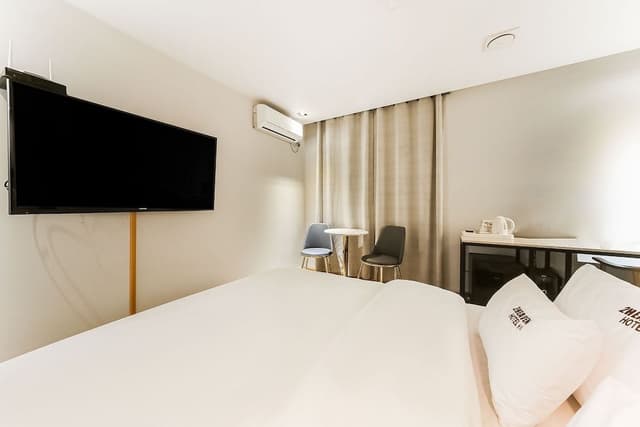 Deluxe Room, 1 King Bed