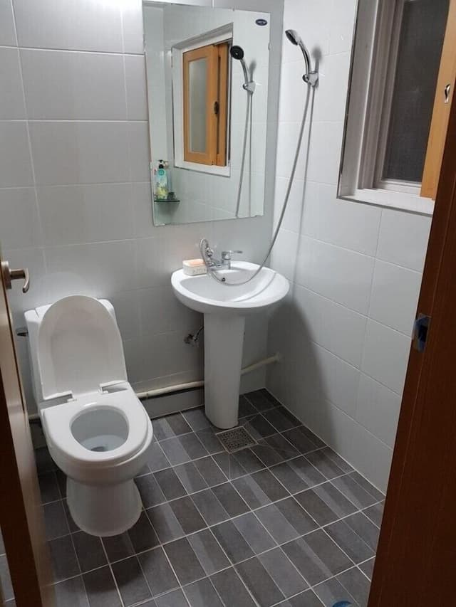 Ondol Room