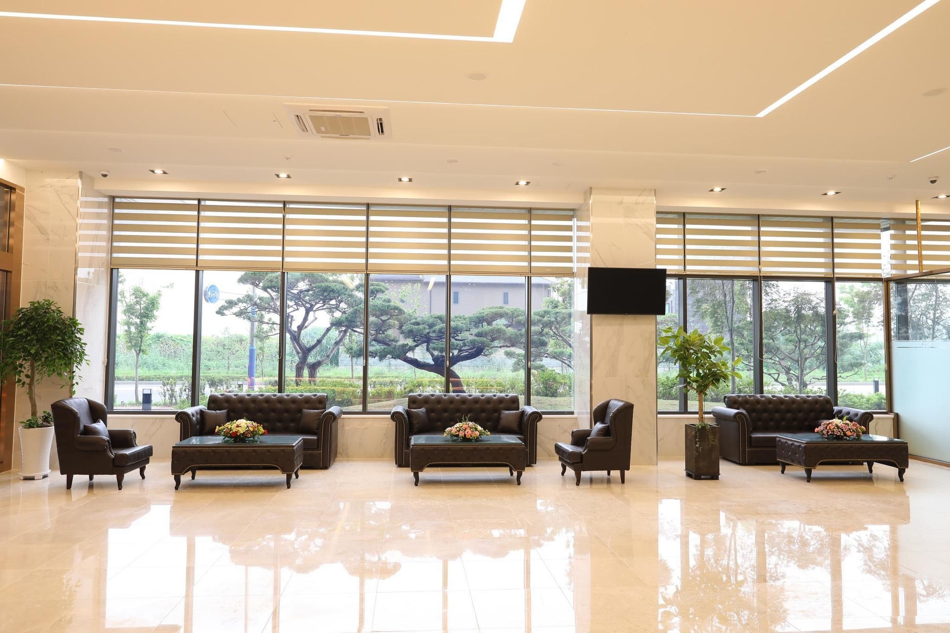 เรสต์ โฮเต็ล (REST HOTEL)0
