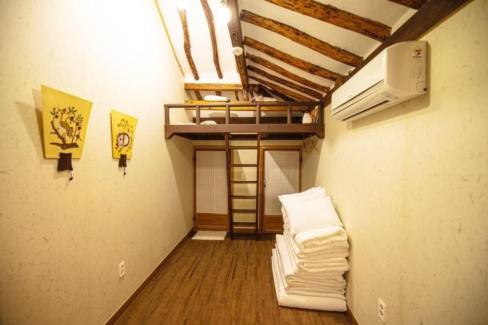 Jeonju Hanok Village Onggi Jonggi Private Pension1