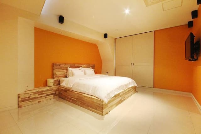 Room (VIP)