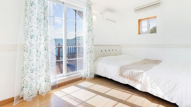 Room (Sky-Wind)