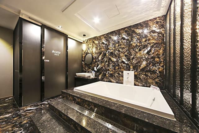 Premium Room (No Breakfast on Mondays)