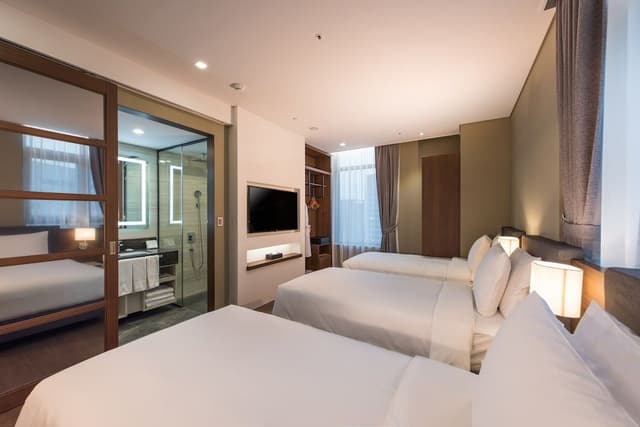 Deluxe Triple Room