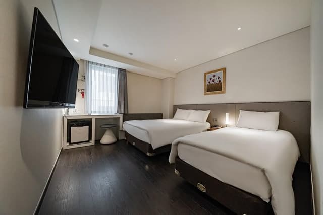 Family Twin Room