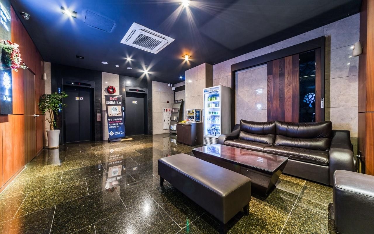 อึยจ็องบู ลาทรี โฮเทล (Uijeongbu Latree Hotel)0