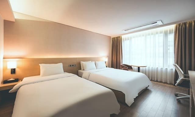 Standard Twin Room