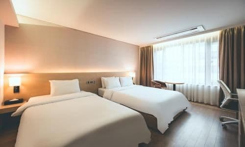Standard Twin Room