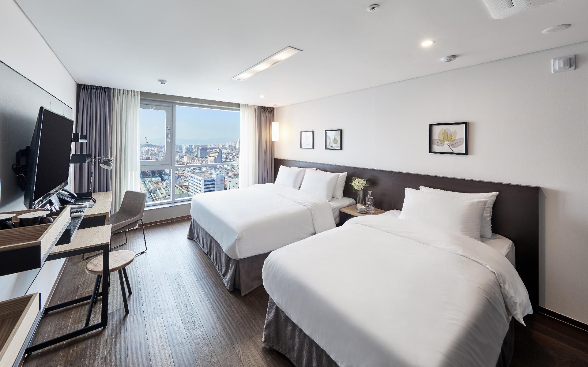 โรงแรมริเวอร์ไซด์ (hotel riverside)2