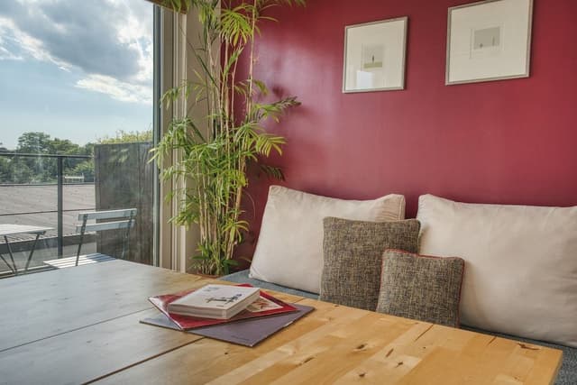 House, City View (Paris)